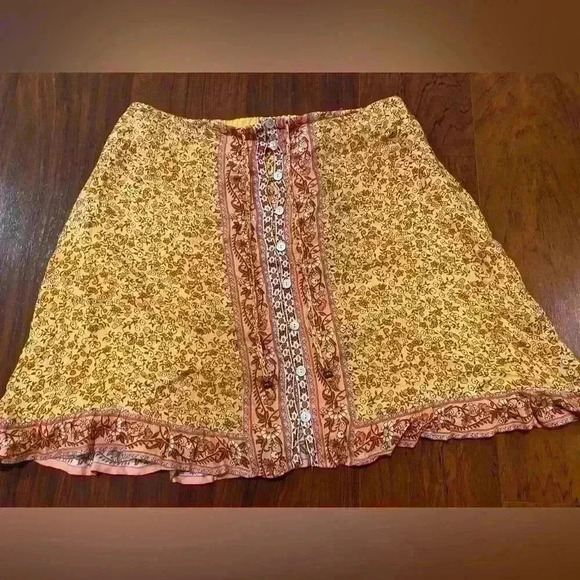 Arnhem Skirt size 12 AUSTRALIAN BRAND - Picture 7 of 7